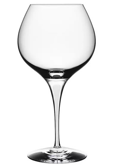 如何区分“水晶酒杯”和“玻璃酒杯”？-侍酒篇